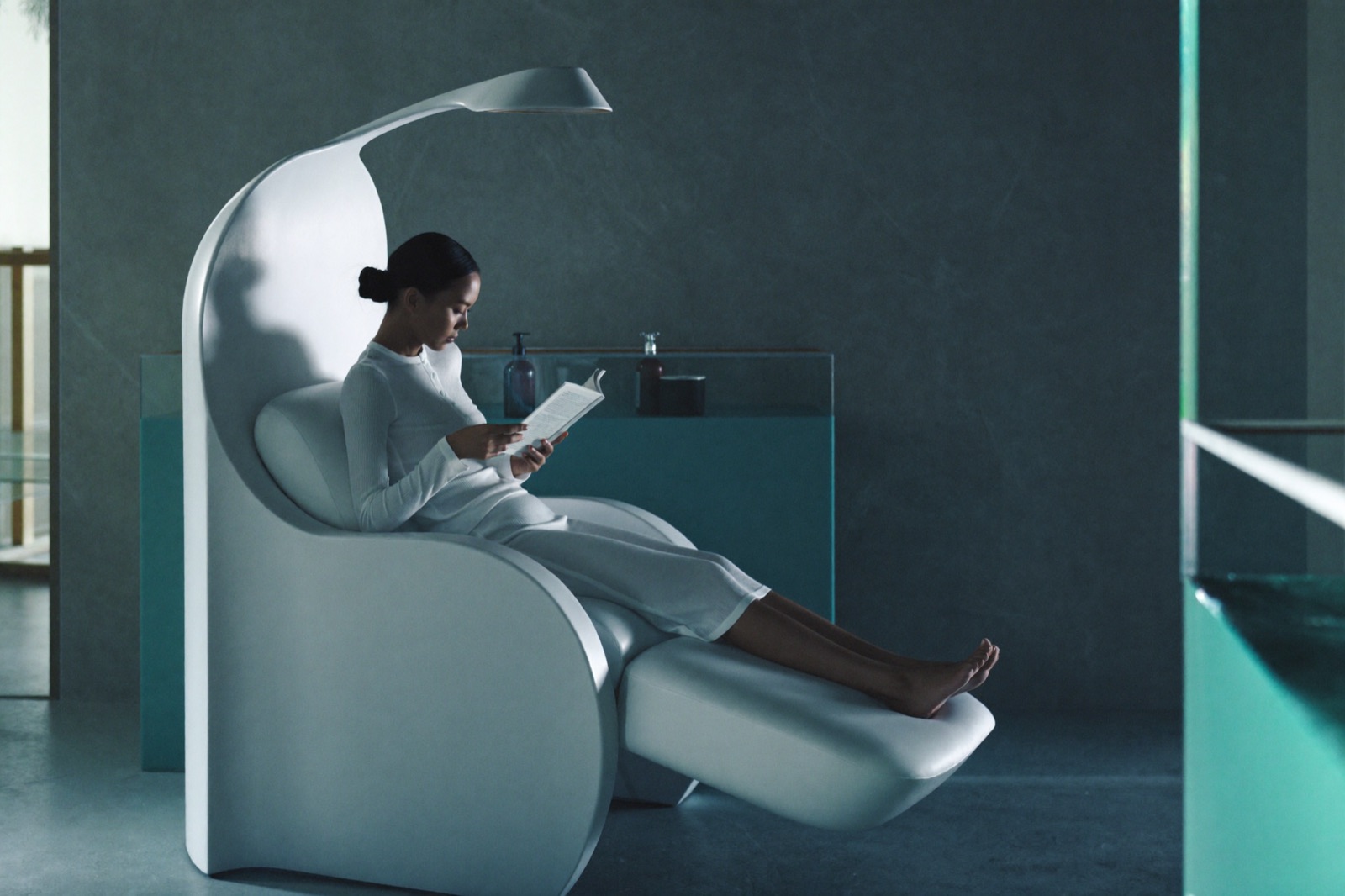 EMS pelvic therapy chair